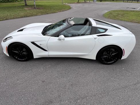 Used 2017 Chevrolet Corvette Stingray Coupe w/ 3LT Preferred Equipment Group image 38