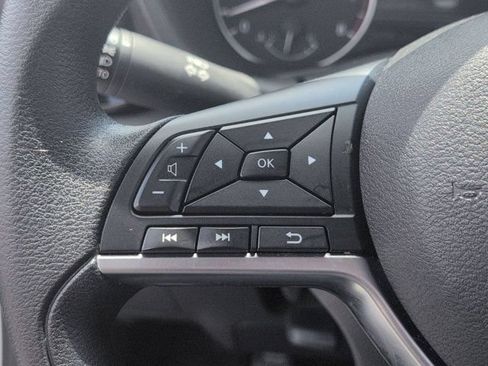 Used 2025 Nissan Sentra SV FWD image 20