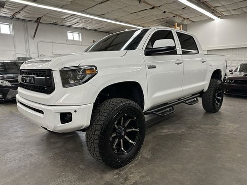 Used 2017 Toyota Tundra Platinum AWD/4WD image 6