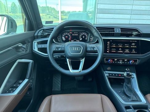 Certified 2025 Audi Q3 2.0T Premium w/ Convenience Package image 12