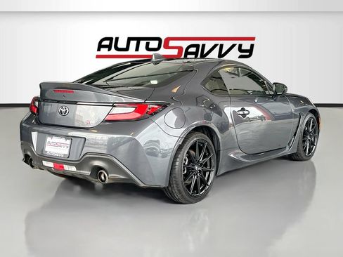 Used 2024 Toyota GR86 Premium RWD image 7
