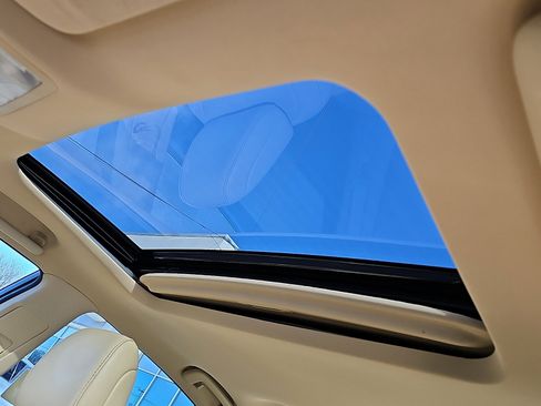 Used 2015 Toyota Avalon Limited image 15