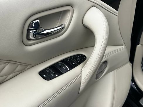 Certified 2024 INFINITI QX80 Sensory w/ Cargo Package AWD/4WD image 10