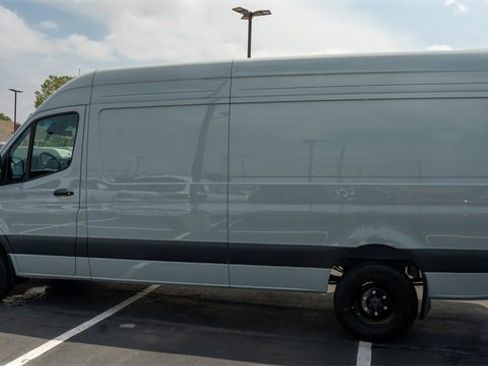 New 2024 Mercedes-Benz Sprinter 3500 image 3