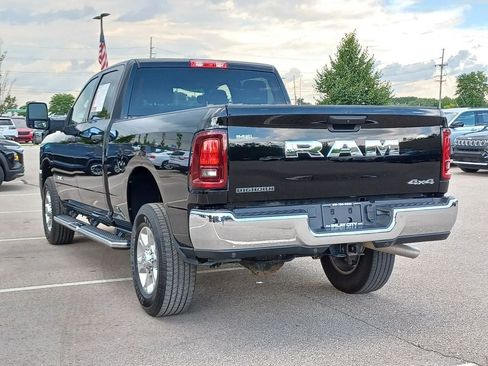 Used 2026 RAM 2500 Big Horn AWD/4WD image 3