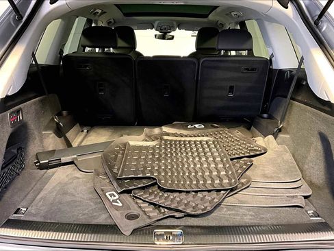 Used 2022 Audi Q7 3.0T Premium w/ Interior Protection Package image 35