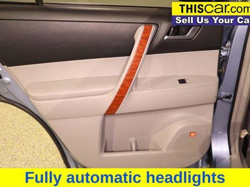 Used 2010 Toyota Highlander Limited image 23