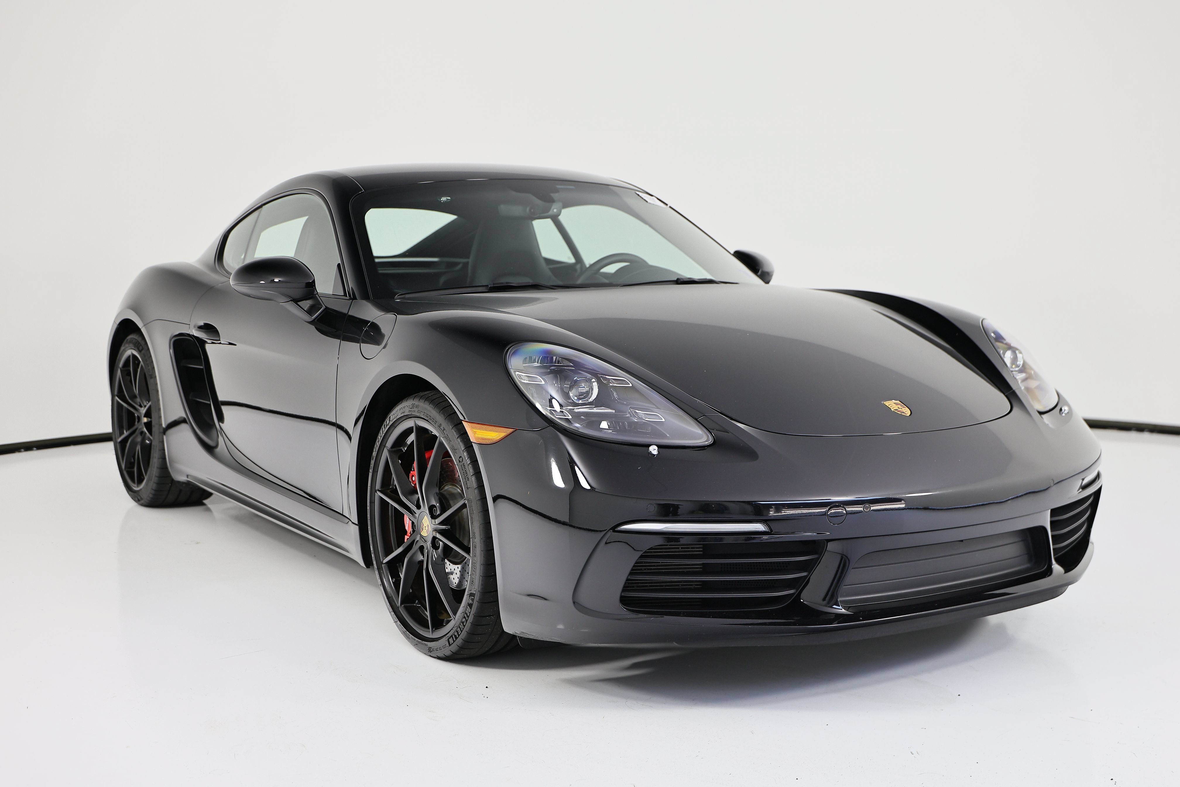 Certified 2024 Porsche 718 Cayman S RWD image 9