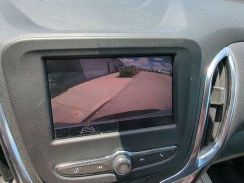 Used 2024 Chevrolet Equinox LT FWD image 21