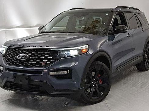 Certified 2021 Ford Explorer ST w/ Equipment Group 401A image 6