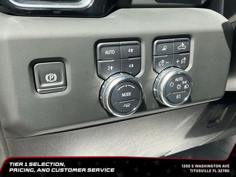 Used 2024 GMC Sierra 2500 Denali w/ Denali Reserve Package AWD/4WD image 18