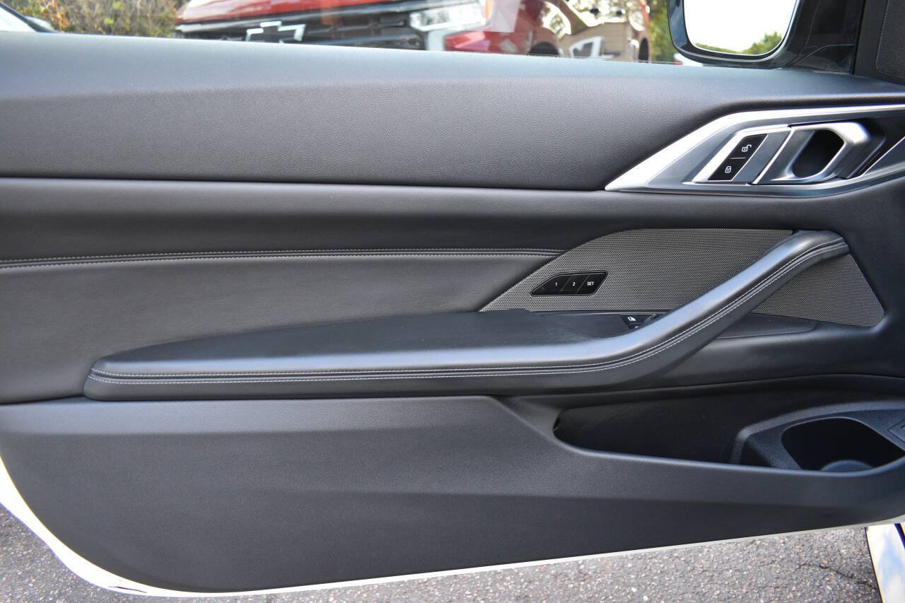 Used 2024 BMW M4 Competition RWD image 17