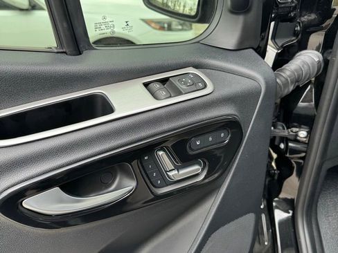 Used 2022 Mercedes-Benz Sprinter 3500 image 13