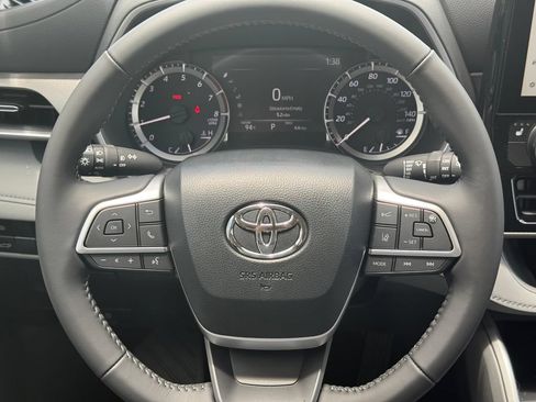 New 2026 Toyota Highlander XLE AWD/4WD image 20
