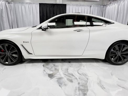 Used 2018 INFINITI Q60 Red Sport 400 w/ Sensory Package 3.0T Sport image 9