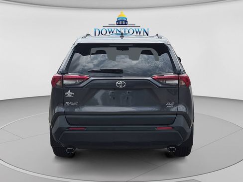 Used 2022 Toyota RAV4 XLE AWD/4WD image 4