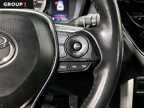 Used 2022 Toyota Corolla Cross LE w/ Moonroof Package image 24