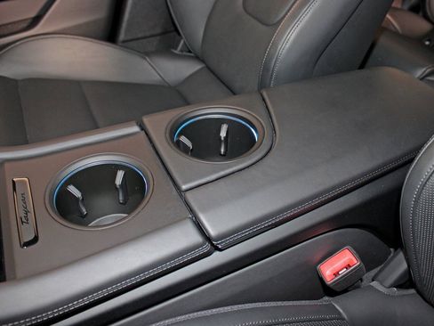 Used 2023 Porsche Taycan GTS image 32