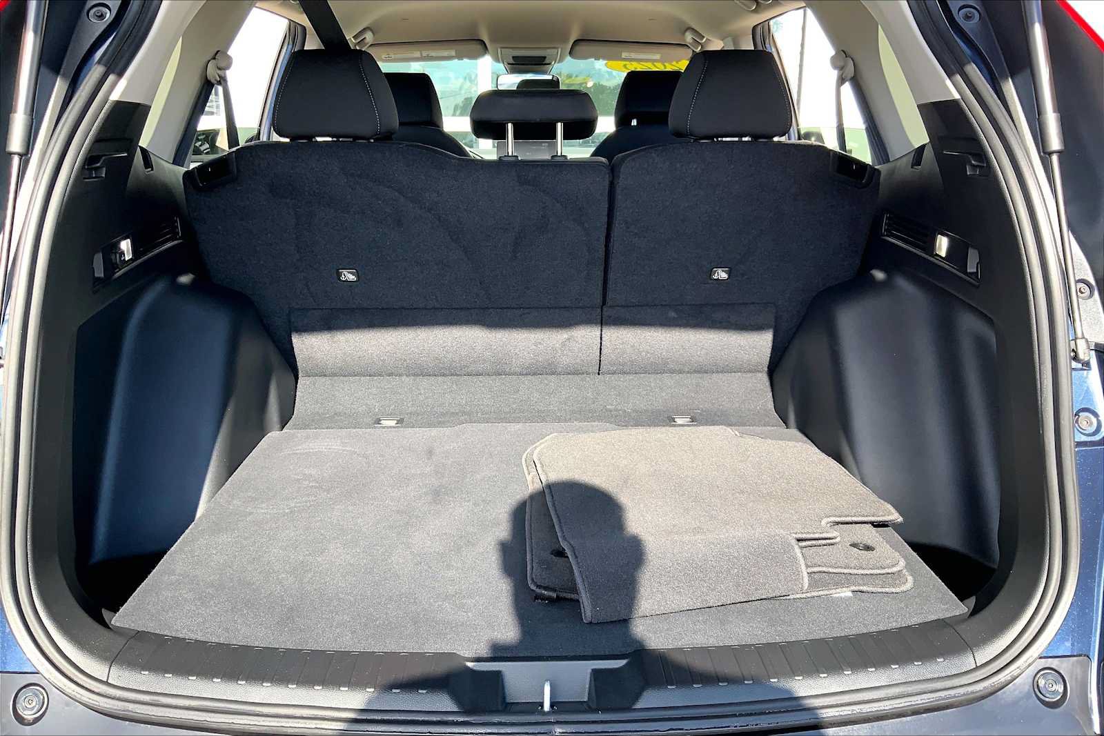 Used 2025 Honda CR-V LX image 31