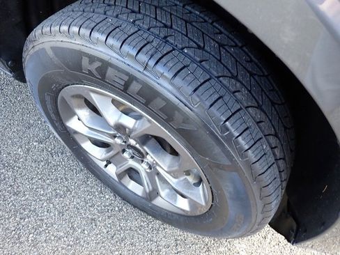 Used 2024 Ford Maverick XLT w/ XLT Luxury Package image 11