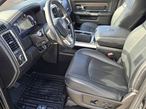 Used 2019 RAM 1500 Laramie w/ Convenience Group image 11