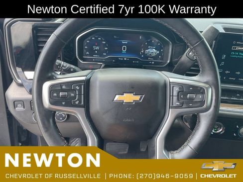 Used 2023 Chevrolet Silverado 1500 LT AWD/4WD image 13