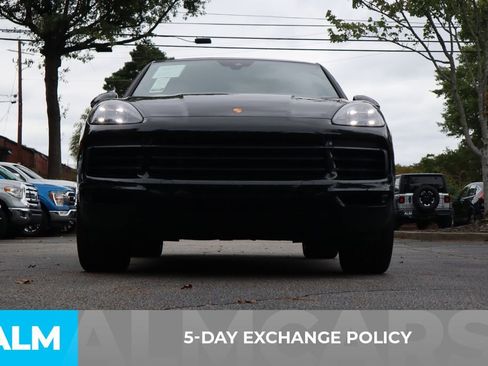 Used 2022 Porsche Cayenne E-Hybrid Coupe image 4