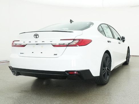 New 2026 Toyota Camry Hybrid image 7
