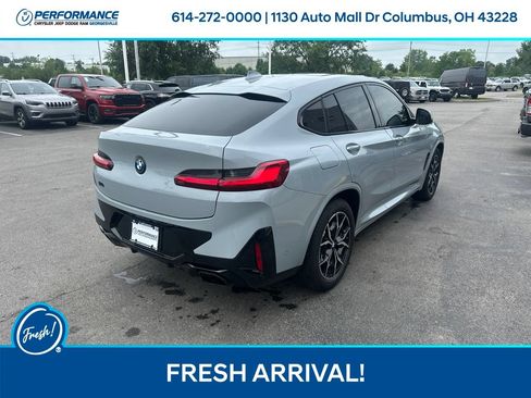 Used 2023 BMW X4 xDrive30i w/ M Sport Package AWD/4WD image 4