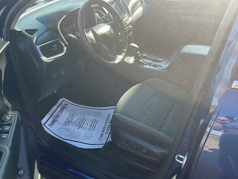 Used 2022 Chevrolet Equinox LT image 8