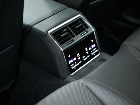 Certified 2023 Porsche Panamera RWD image 29