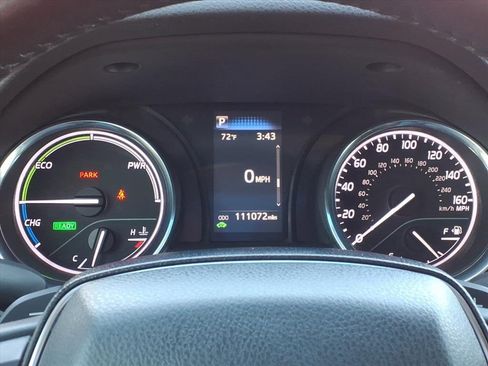 Used 2020 Toyota Camry SE image 23