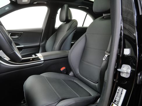 Certified 2026 Mercedes-Benz C 300 4MATIC Sedan image 15