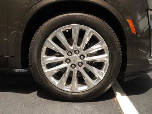 Used 2020 Cadillac XT6 Premium Luxury w/ Platinum Package FWD image 39
