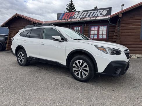 Used 2021 Subaru Outback Premium AWD/4WD image 2