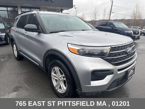 Used 2022 Ford Explorer XLT AWD/4WD image 9