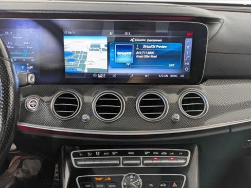 Used 2017 Mercedes-Benz E 43 AMG 4MATIC Sedan image 28