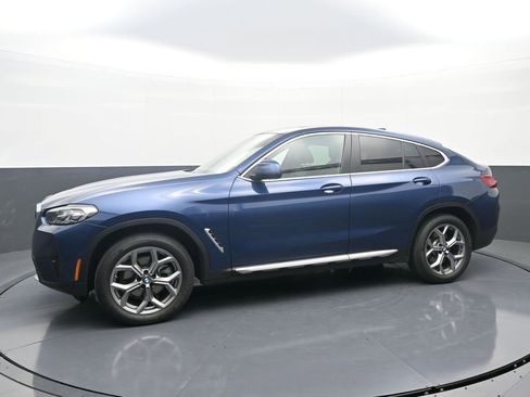 Used 2025 BMW X4 xDrive30i image 4