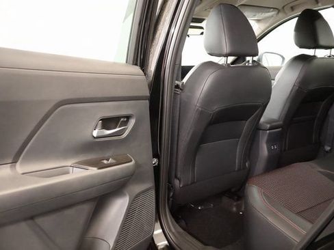 New 2026 Nissan Kicks SR w/ Cold Weather Package FWD image 21