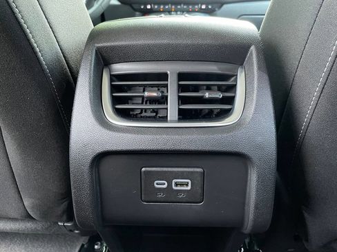 Used 2025 Chevrolet Blazer LT FWD image 28
