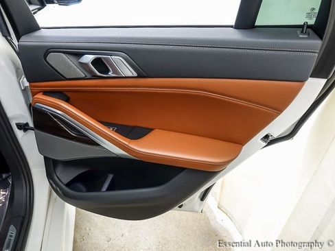 Used 2023 BMW X6 xDrive40i w/ M Sport Package image 24