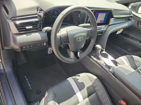 New 2026 Toyota Camry SE image 7