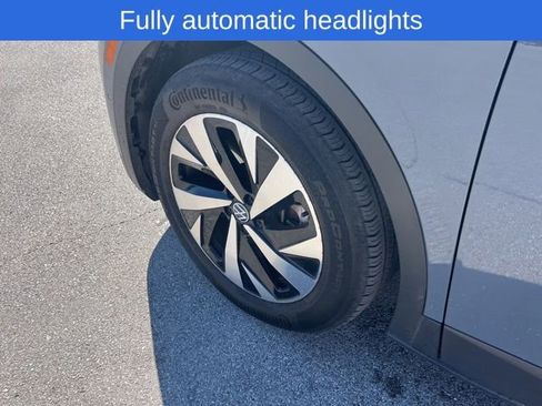 Certified 2025 Volkswagen ID.4 Pro image 11
