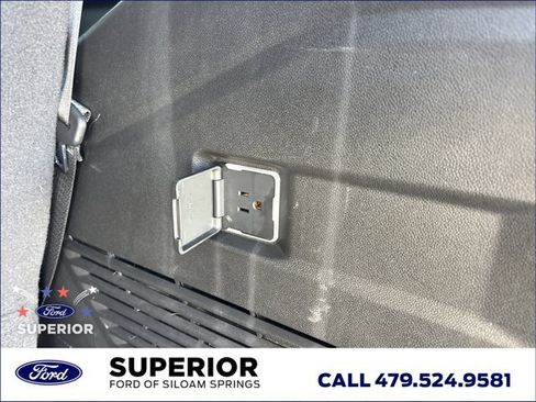 Used 2023 GMC Yukon SLT AWD/4WD image 8