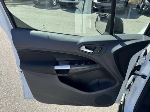Used 2016 Ford Transit Connect XLT image 17