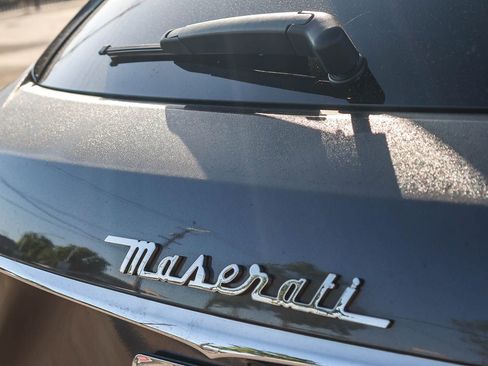 Used 2020 Maserati Levante S GranLusso AWD/4WD image 10
