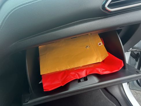 Used 2023 Chevrolet Bolt LT image 34