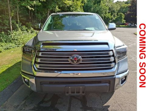 Used 2019 Toyota Tundra Limited w/ Limited Premium Package AWD/4WD image 3