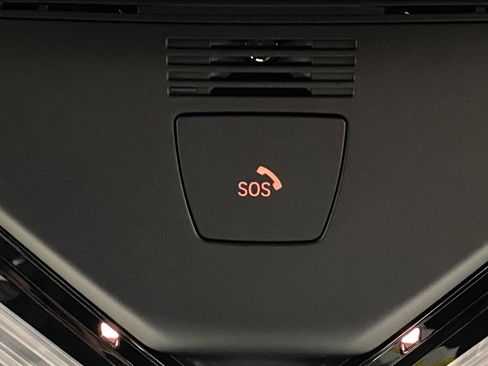 New 2026 BMW X7 M60i image 32