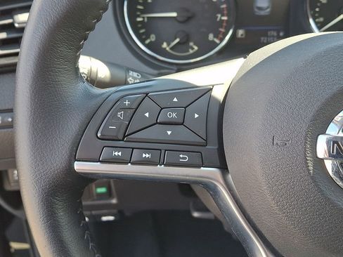 Used 2019 Nissan Rogue Sport SL w/ Premium Package image 23